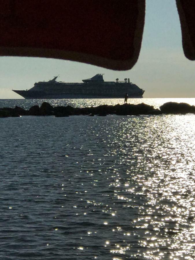 Vila Ancora Bilocale Marina di Massa Exteriér fotografie